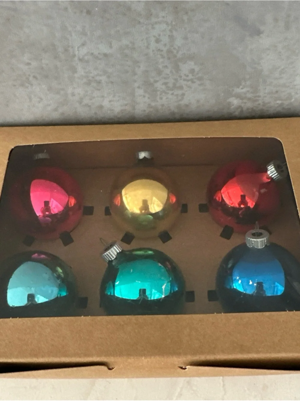 BOX OF 6 VINTAGE SHINY BRITE ORNAMENTS MULTI-COLOR